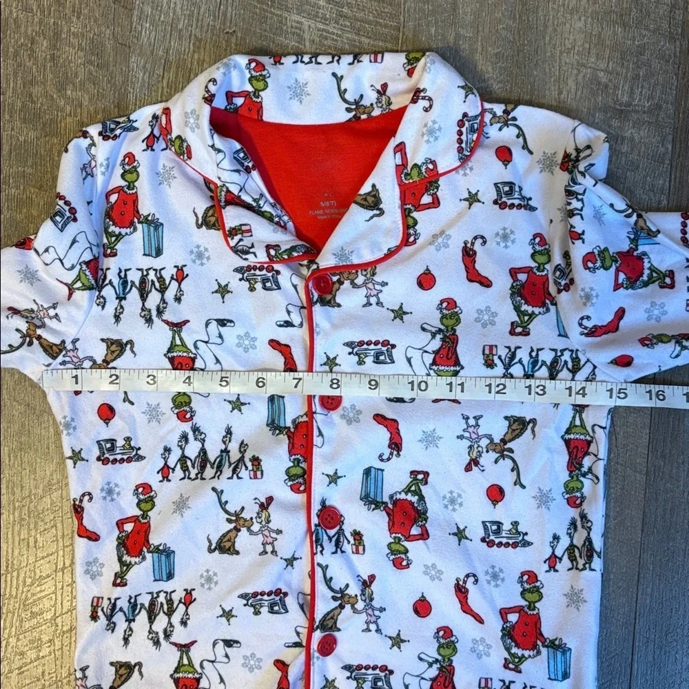 The Grinch Pajama Button Up Top size S (6/7)